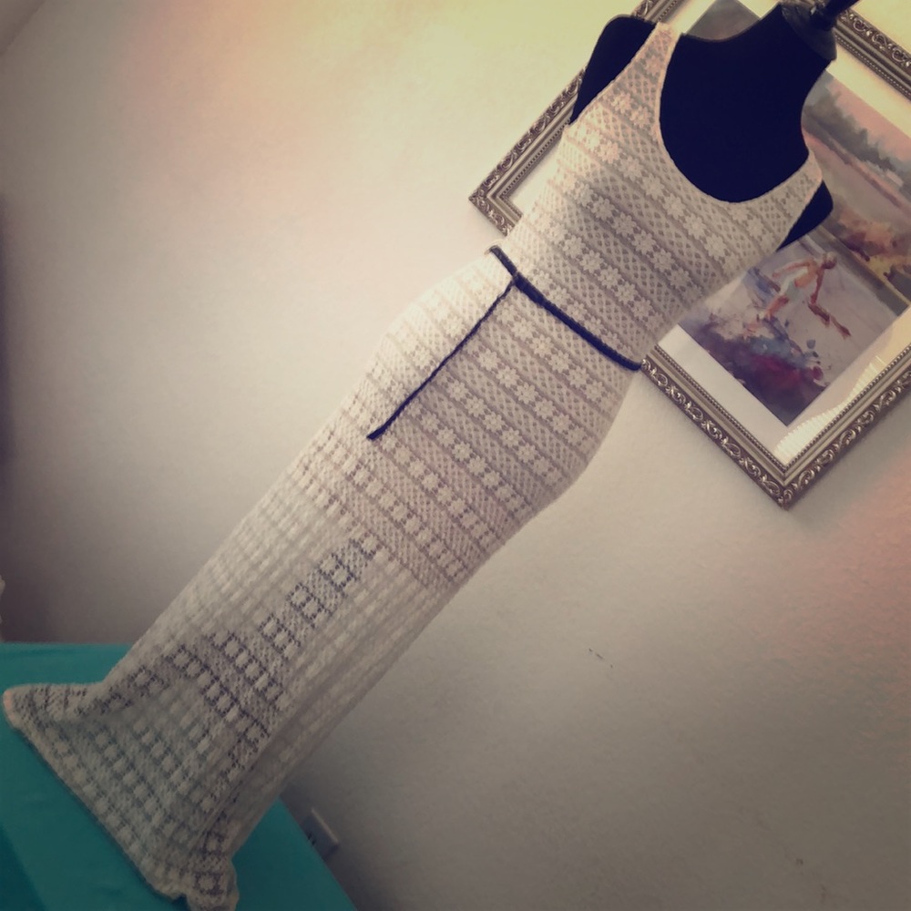 Windsor maxi dress size missing but fits a medium